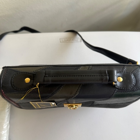 Angelina Collection Classic Black Quilted Chain Shoulder Bag - Picture 3 of 8